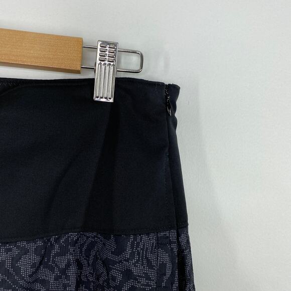 Annika Cutter & Buck Black Grey Printed Activewear Mini Skirt Women's Size 8 - Picture 6 of 9
